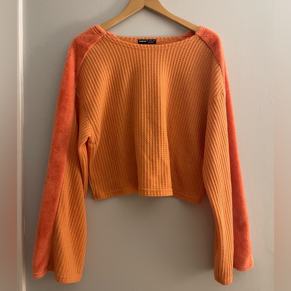 SHEIN orange long sleeve cropped top